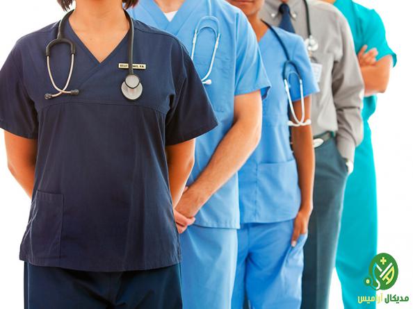تنوع رنگ در انواع لباس بیمارستانی
